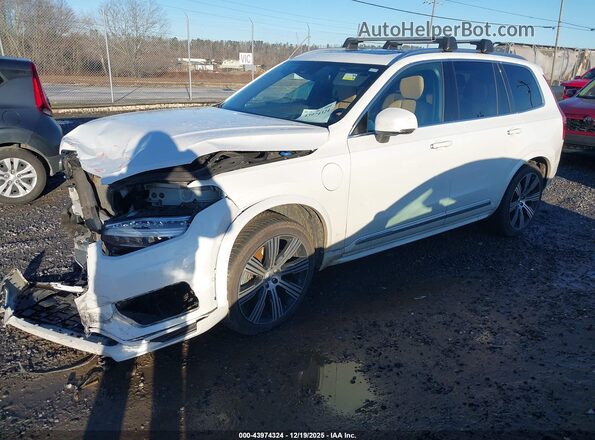 YV4H60CL2N1847169 2022 VOLVO XC90 RECHARGE PLUG-IN HYBRID White Przód lewy