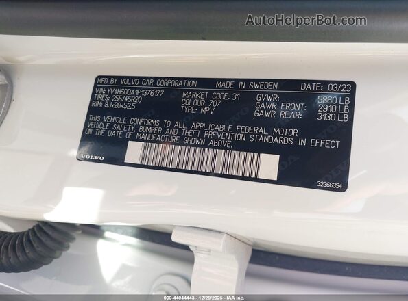 YV4H60DA1P1376177 2023 VOLVO XC60 RECHARGE PLUG-IN HYBRID White ძრავის განყოფილების ხედი
