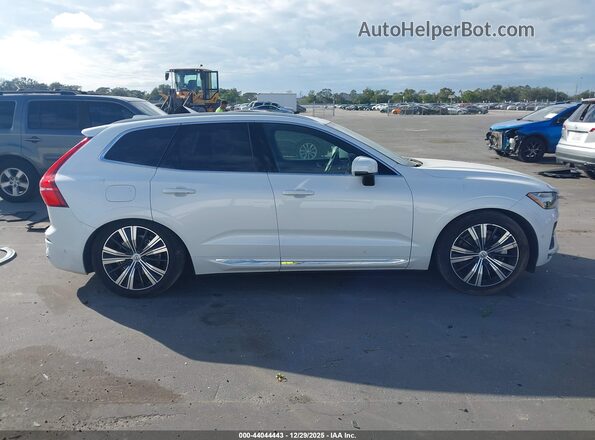 YV4H60DA1P1376177 2023 VOLVO XC60 RECHARGE PLUG-IN HYBRID White სალონის 360-გრადუსიანი ხედი
