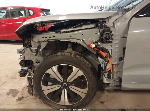 YV4H60DL8R1831532 2024 VOLVO XC60 RECHARGE PLUG-IN HYBRID Silver Вид спереду