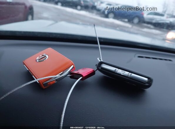YV4H60DL8R1831532 2024 VOLVO XC60 RECHARGE PLUG-IN HYBRID Silver Вид панелі приладів