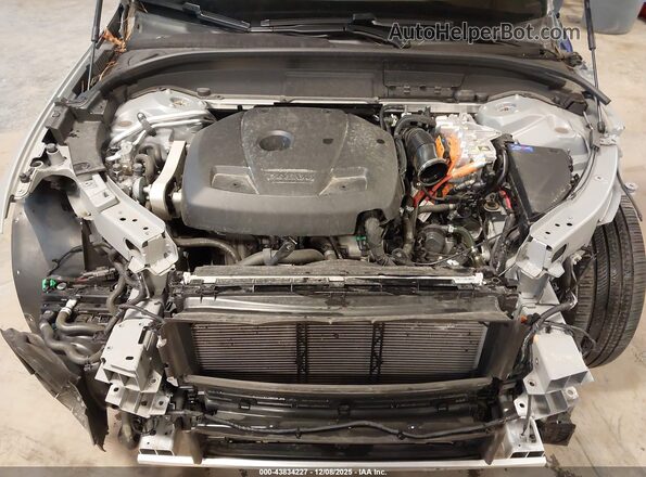 YV4H60DL8R1831532 2024 VOLVO XC60 RECHARGE PLUG-IN HYBRID Silver Вид ззаду