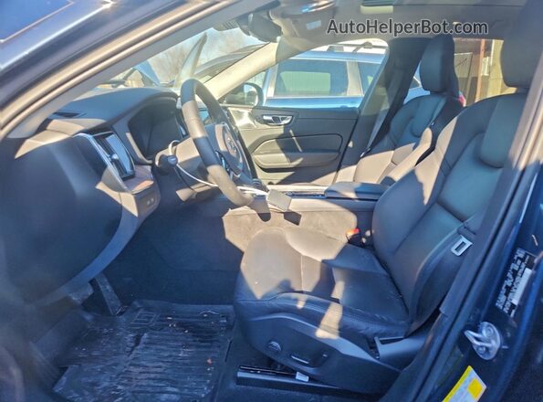 YV4H60DW5P1218372 2023 VOLVO XC60 Blue Front interior view