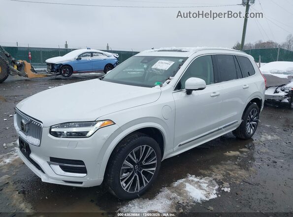YV4H60PE6S1292458 2025 VOLVO XC90 PLUG-IN HYBRID Белый Передняя левая четверть