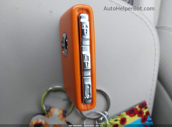 YV4H60PE6S1292458 2025 VOLVO XC90 PLUG-IN HYBRID Белый Вид панели приборов