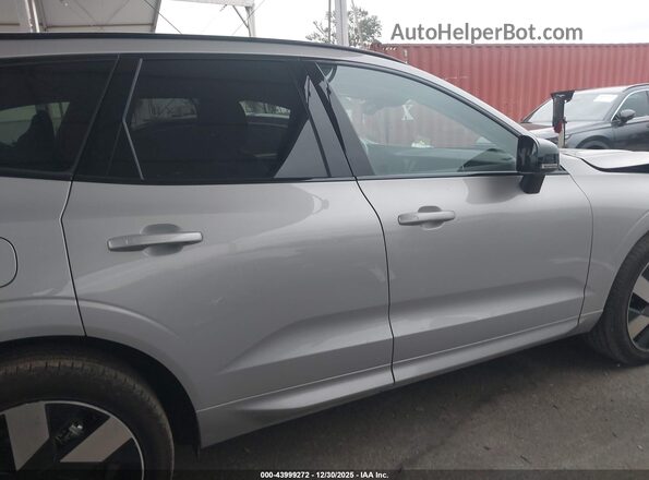YV4H60RC0S1007619 2025 VOLVO XC60 PLUG-IN HYBRID Gray Widok wnętrza 360 stopni