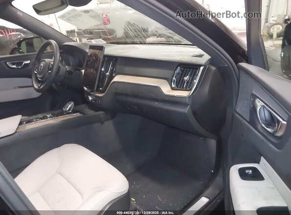 YV4H60RC0T1287401 2026 VOLVO XC60 PLUG-IN HYBRID Черный Вид салона спереди