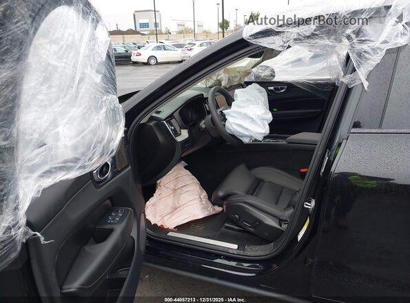 YV4H60RM9S1147516 2025 VOLVO XC60 PLUG-IN HYBRID Black Սալոնի դիմացի տեսք