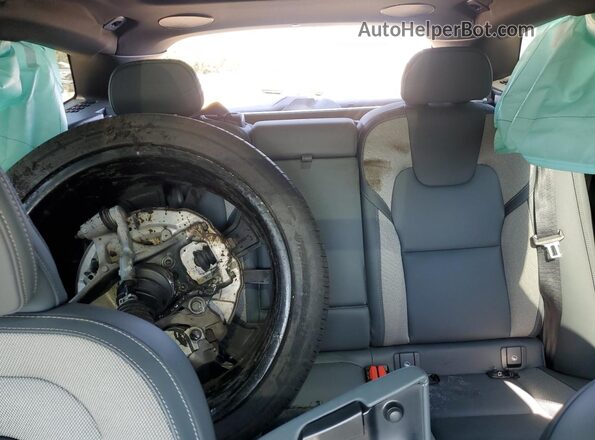 YV4L12DM5N1003428 2022 VOLVO XC60 Белый Вид задних сидений