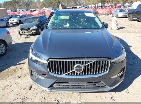 YV4L12DN4P1254968 2023 VOLVO XC60 Blue Vista del salpicadero