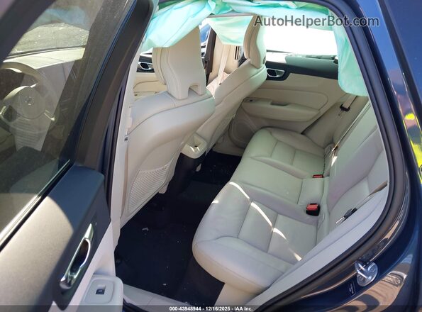 YV4L12DN4P1254968 2023 VOLVO XC60 Blue Vista de la etiqueta del VIN