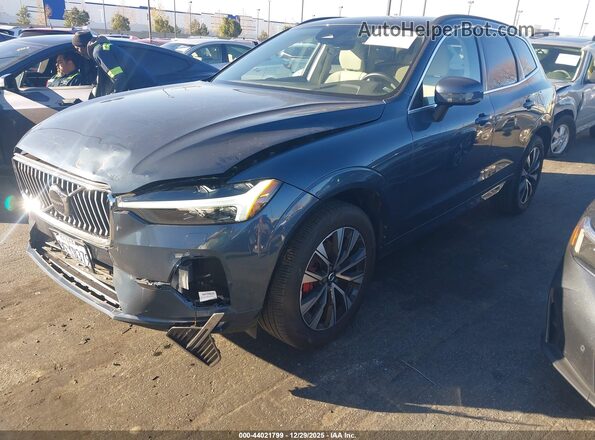 YV4L12DV2P1254581 2023 VOLVO XC60 Синий Передняя левая четверть