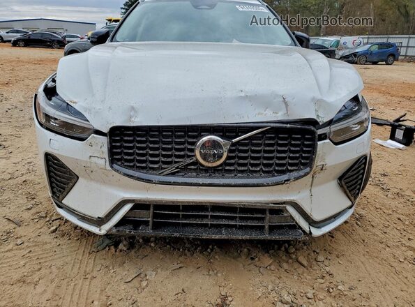 YV4L12DW1P1300670 2023 VOLVO XC60 White Engine compartment view