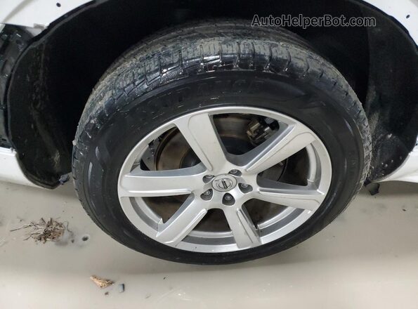 YV4L12PV4P1962911 2023 VOLVO XC90 White 