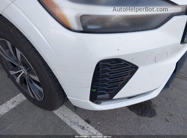 YV4L12RK7R1829629 2024 VOLVO XC60 White Vista frontal