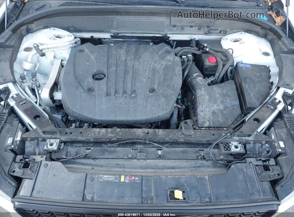 YV4L12RK7R1829629 2024 VOLVO XC60 White Vista trasera