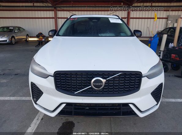 YV4L12RK7R1829629 2024 VOLVO XC60 White Vista del cuadro de instrumentos