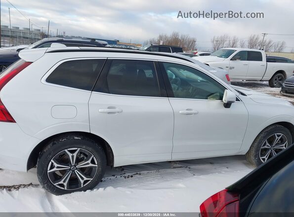 YV4L12RKXN1054253 2022 VOLVO XC60 White Widok wnętrza z tyłu