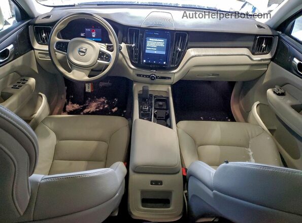 YV4L12RN3P1346159 2023 VOLVO XC60 White Widok deski rozdzielczej