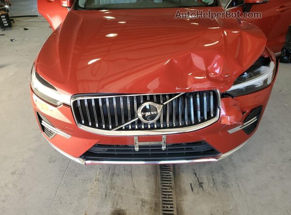 YV4L12RN5P1331534 2023 VOLVO XC60 Red Շարժիչի բաժամունքի տեսք