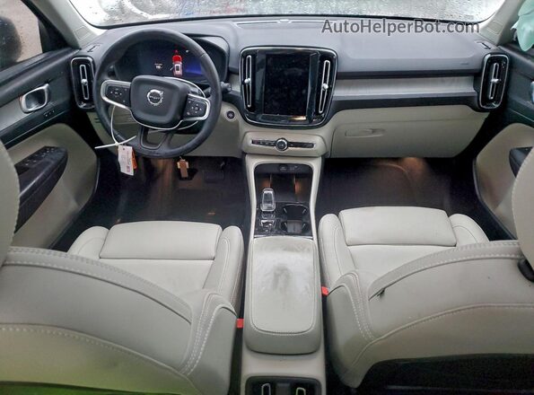 YV4L12UCXT2676309 2026 VOLVO XC40 Gray წინა პანელის ხედი
