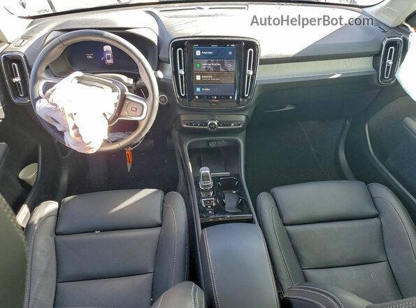 YV4L12UE0S2456595 2025 VOLVO XC40 Blue 