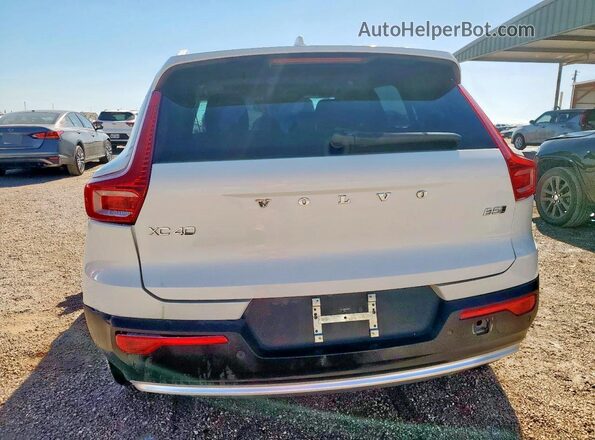 YV4L12UE8S2595275 2025 VOLVO XC40 Белый Вид сзади