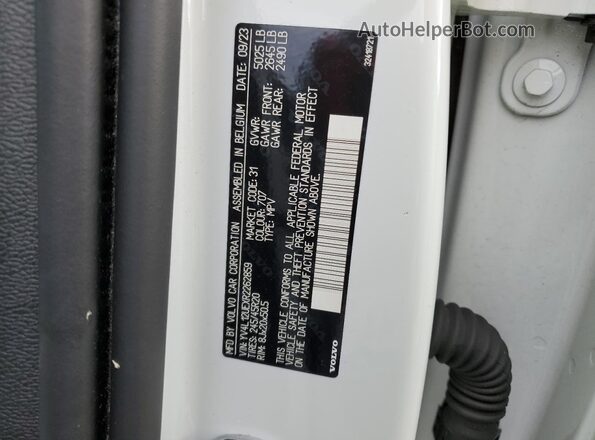 YV4L12UEXR2262859 2024 VOLVO XC40 White 