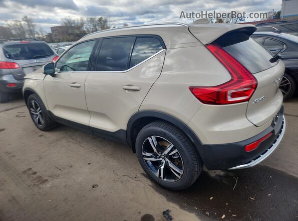 YV4L12UJ3S2600136 2025 VOLVO XC40 Tan უკანა მარცხენა