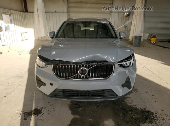 YV4L12UK1R2284609 2024 VOLVO XC40 Silver 
