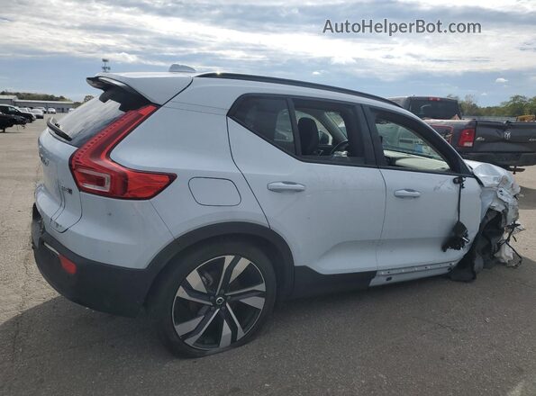 YV4L12UL6R2263134 2024 VOLVO XC40 White 