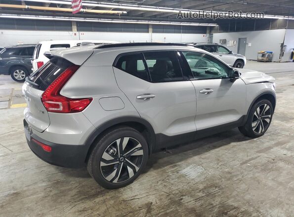 YV4L12UL9R2354902 2024 VOLVO XC40 Silver 