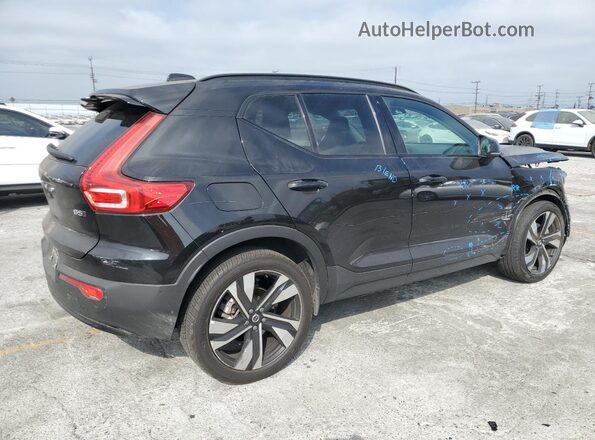 YV4L12ULXR2209061 2024 VOLVO XC40 Black 