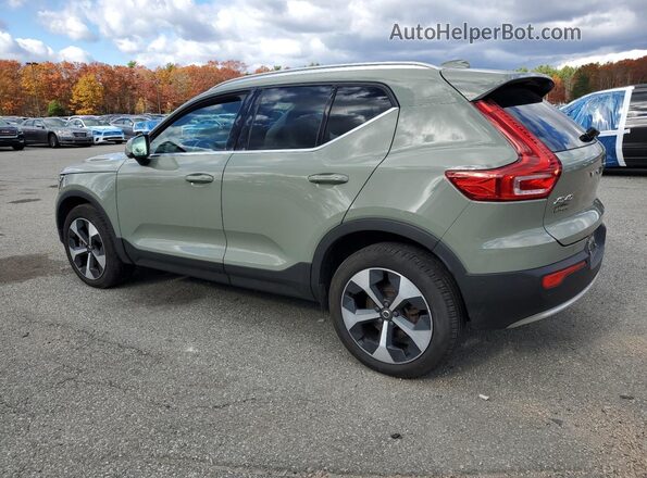 YV4L12UN3P2029368 2023 VOLVO XC40 Green 