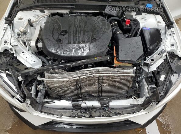YV4L12WK3S2149330 2025 VOLVO V60 White Vista del compartimento del motor