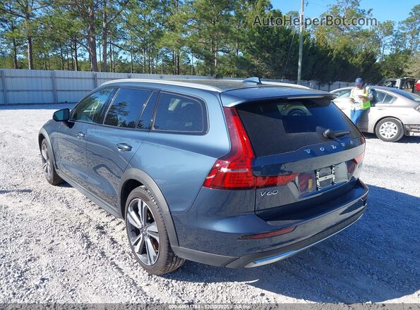YV4L12WK9S2146884 2025 VOLVO V60 CROSS COUNTRY Blue Trasero izquierdo