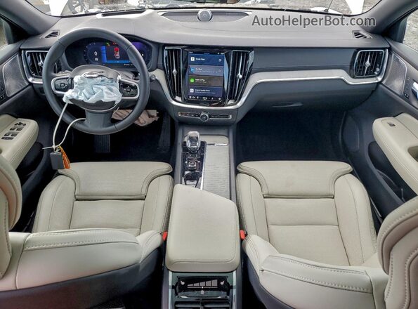 YV4L12WL8S2146691 2025 VOLVO V60 White Առջևի վահանակի տեսք