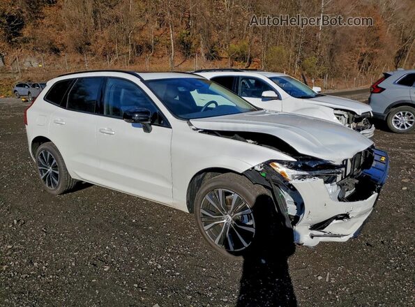 YV4M12RC9S1016067 2025 VOLVO XC60 White Առջևի աջ