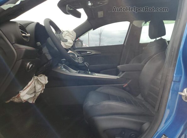 ZACNDFBN4R3A09255 2024 DODGE OTHER Blue Vista interior delantera