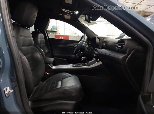 ZACNDFBNXP3A06681 2023 DODGE OTHER Blue Вид салону спереду
