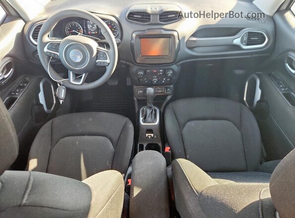 ZACNJDAB8MPN21183 2021 JEEP RENEGADE Silver Vista del salpicadero