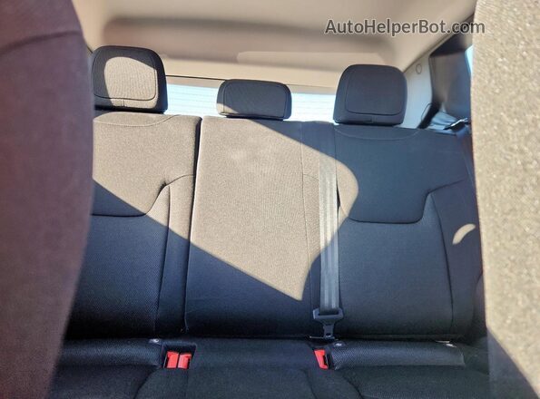 ZACNJDAB8MPN21183 2021 JEEP RENEGADE Silver Vista de los asientos traseros