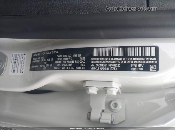 ZACNJDB11PPP69320 2023 JEEP RENEGADE White Շարժիչի բաժամունքի տեսք