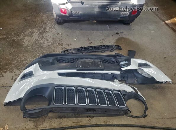 ZACNJDB11PPP72041 2023 JEEP RENEGADE Белый Вид подкапотного пространства