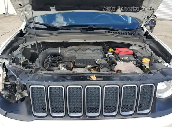 ZACNJDB14NPN46413 2022 JEEP RENEGADE Белый Вид задней части салона