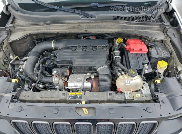 ZACNJDC14MPM09758 2021 JEEP RENEGADE Silver უკანა სალონის ხედი
