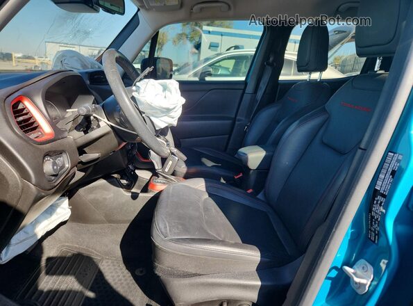ZACNJDC18NPN81292 2022 JEEP RENEGADE Бирюзовый Вид салона спереди