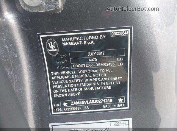 ZAM45VLA9J0271219 2018 MASERATI GRANTURISM Gray Vista del compartimento del motor