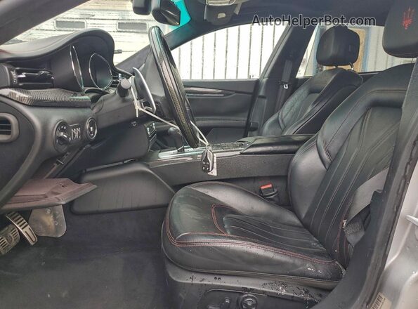 ZAM56RRA0G1167978 2016 MASERATI QUATTROPOR Silver Vista interior delantera