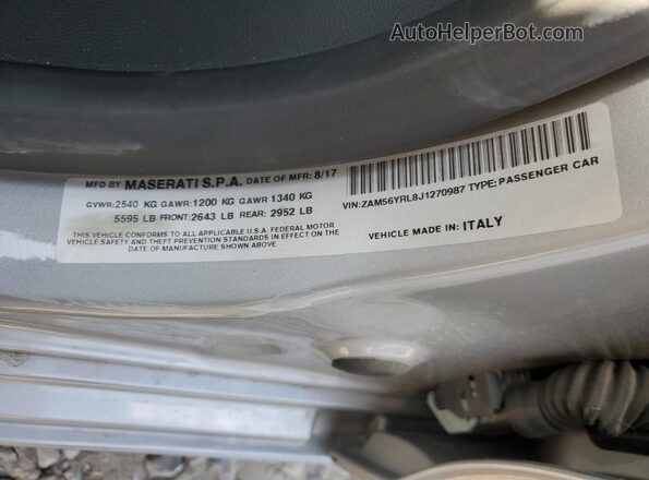 ZAM56YRL8J1270987 2018 MASERATI QUATTROPOR Silver Widok komory silnika